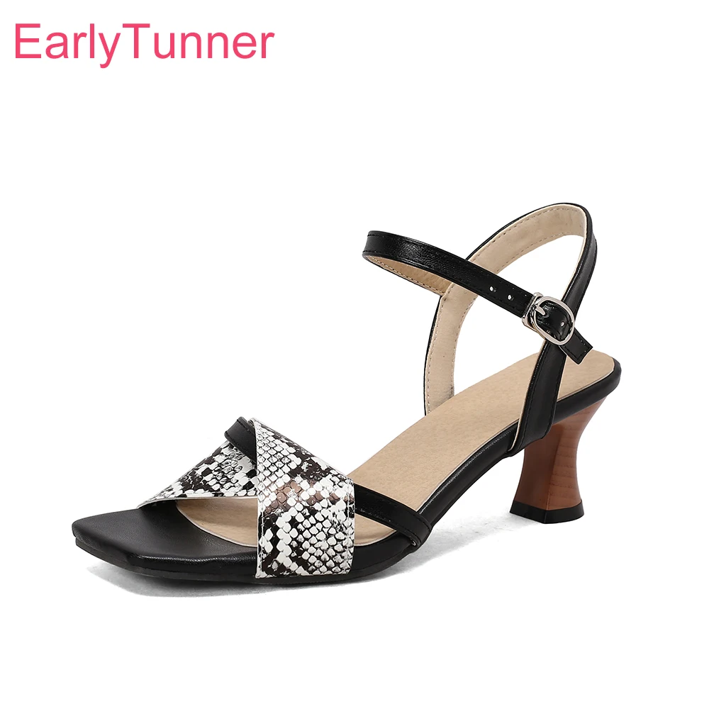 Wide Fit Heels - Zomermode Zwarte Dames Slingback Sandalen Vierkante