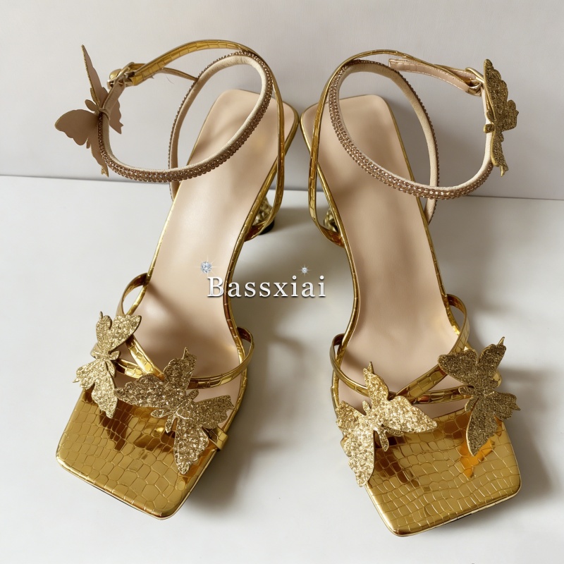 Levendige pailletten vlinder-b - Wide Fit Heels recensie en prijs