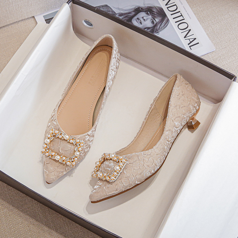 Ivoor getextureerde satijnen p - Slingback Pumps Women recensie en prijs